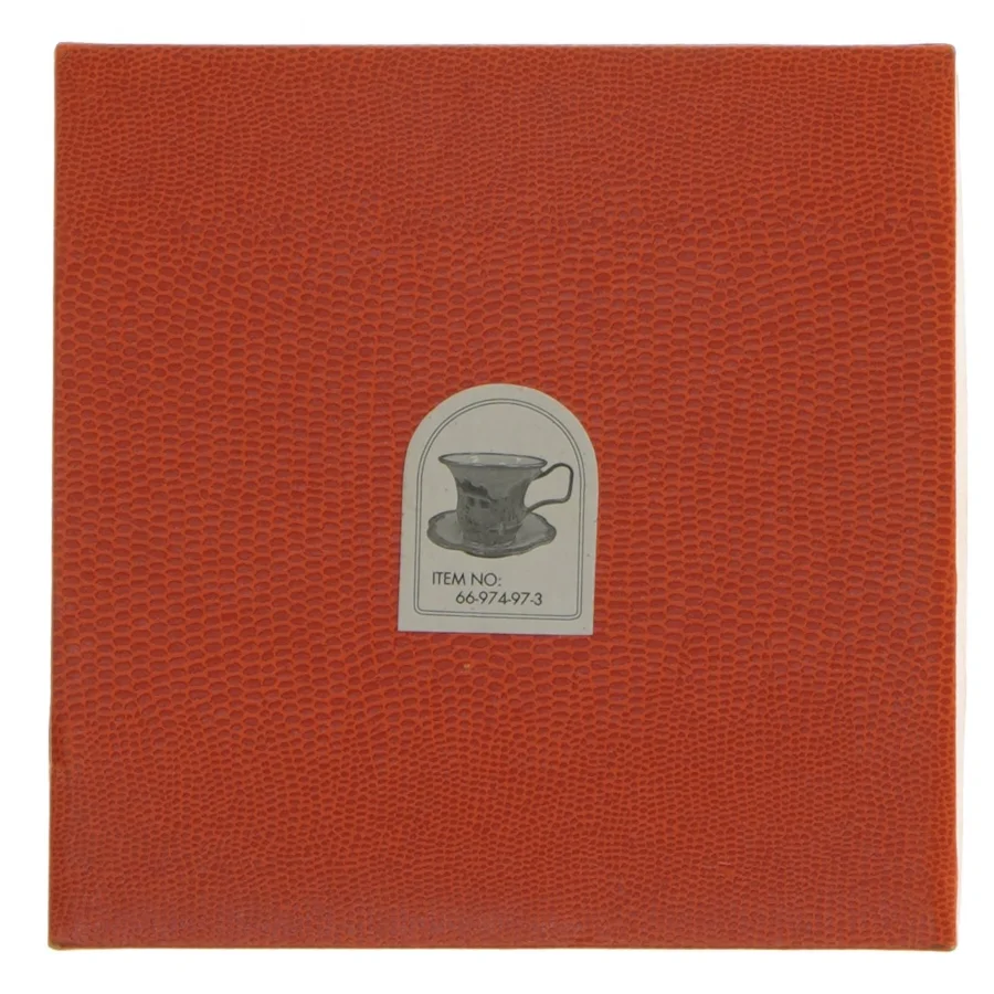 Charlotte di Vita Miniature Tekop og Tallerken Samlerobjekt (str. 6 & 4 cm)