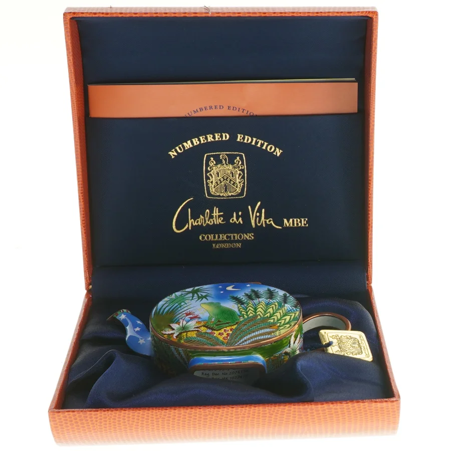 Teapot af Charlotte di Vita (str. 12x8,5 cm)