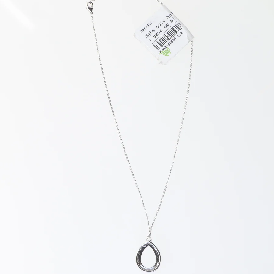 Halskæde med dråbeformet vedhæng (str. 50 cm)