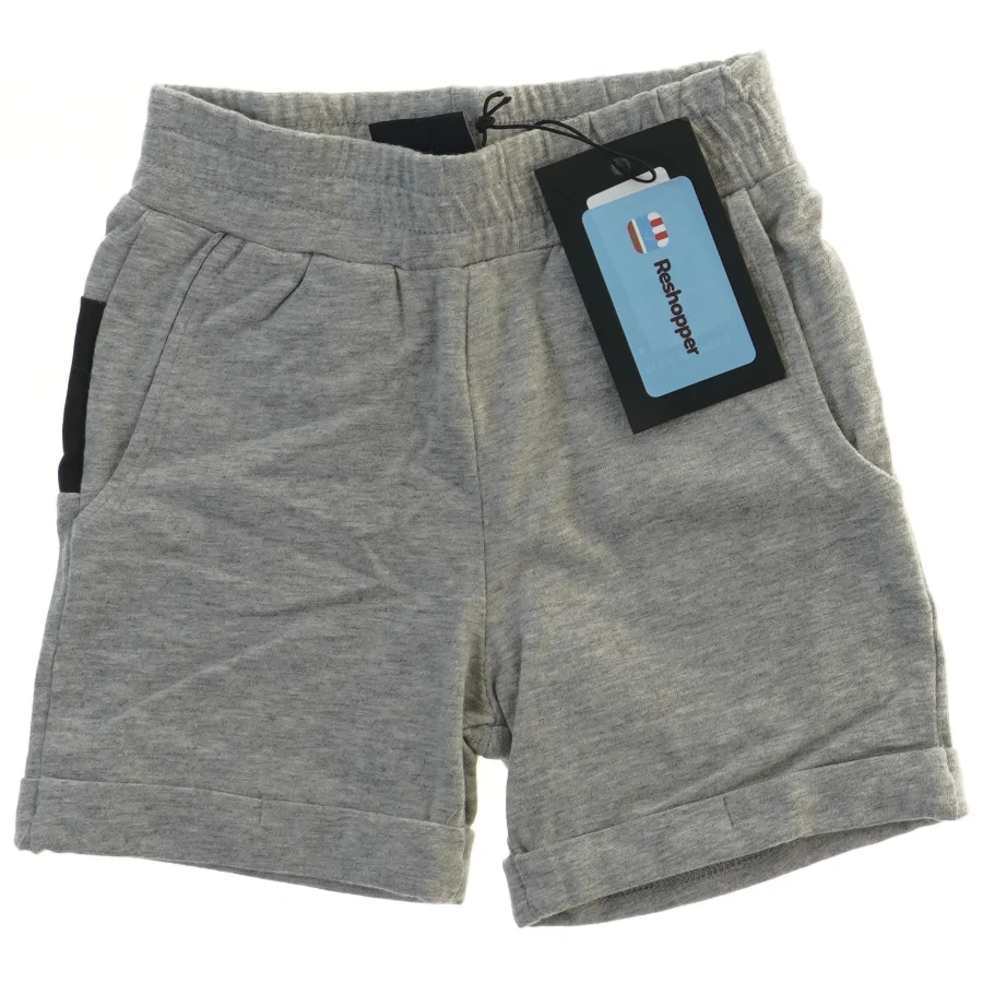 Helt nye shorts fra Sofie Schnoor (str. 68)