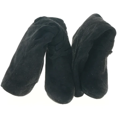 Sort støvler med hæl fra Blink (str. 37 )