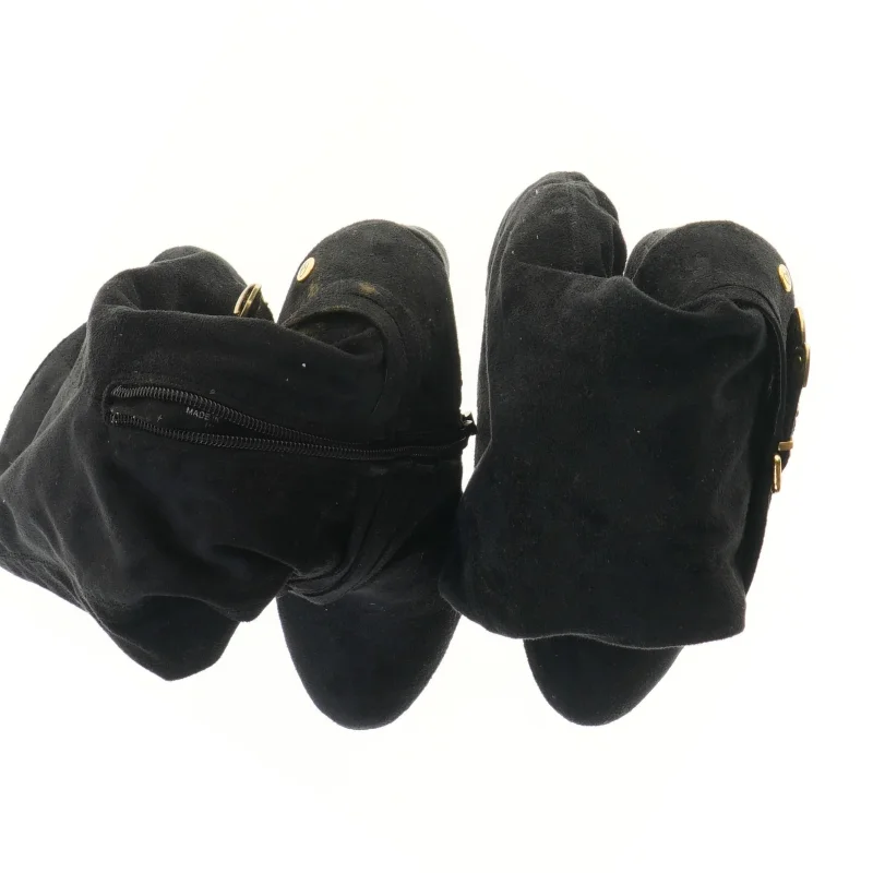 Sort støvler med hæl fra Blink (str. 37 )