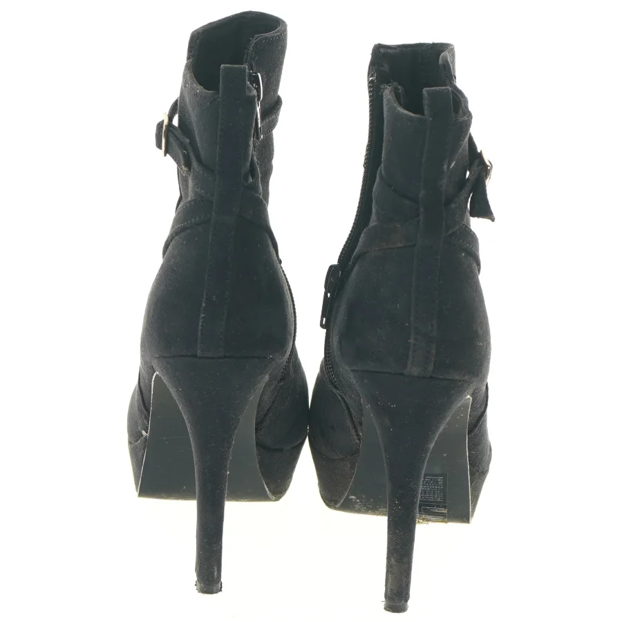 Sorte ankelstøvler med stilet hæl fra H&M (str. 37 )