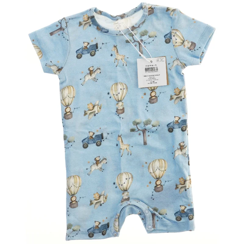 Ny Heldragt med luftballoner og giraffer fra Name It (str. 68)