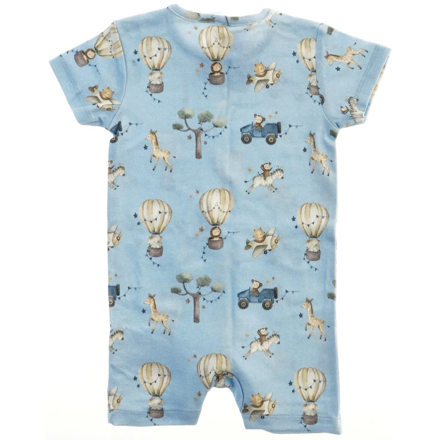 Ny Heldragt med luftballoner og giraffer fra Name It (str. 68)