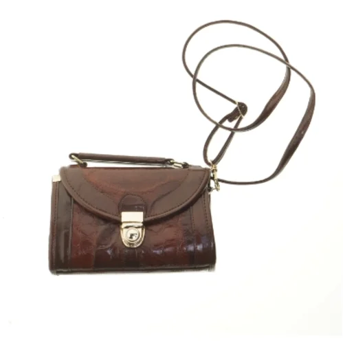 Brun håndtaske med skulderrem (str. 20x14 cm)