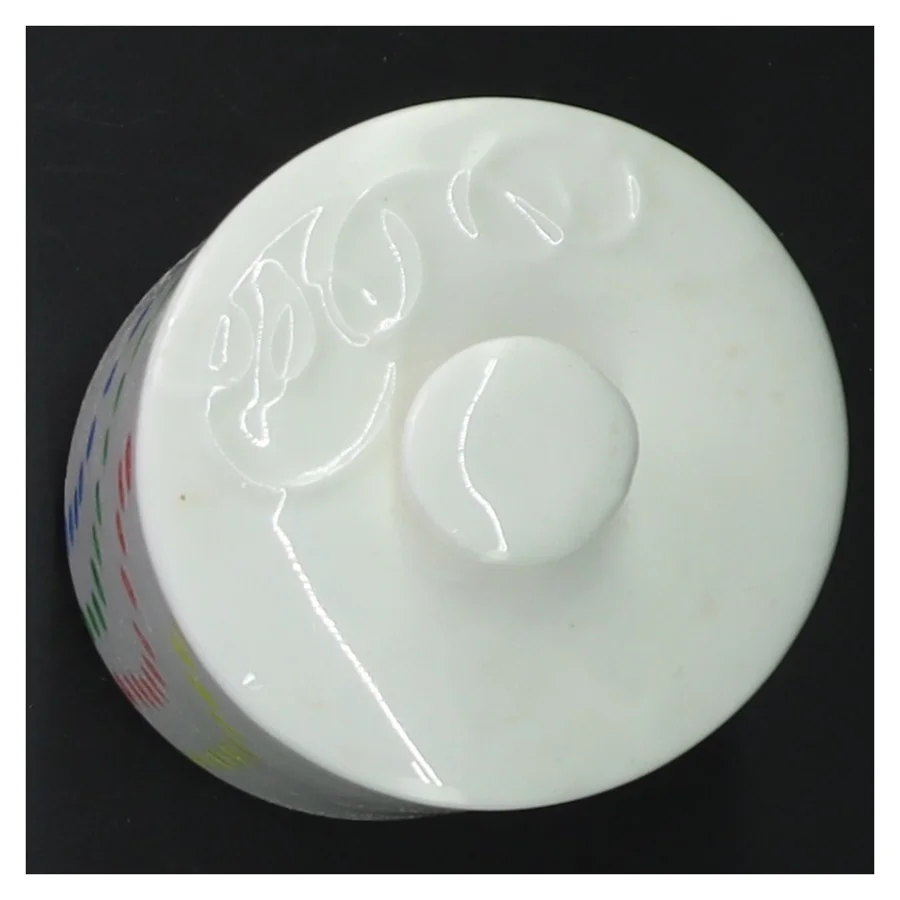 Porcelæn krukke med låg (str. Ø. 7 cm. længde. 9 cm)