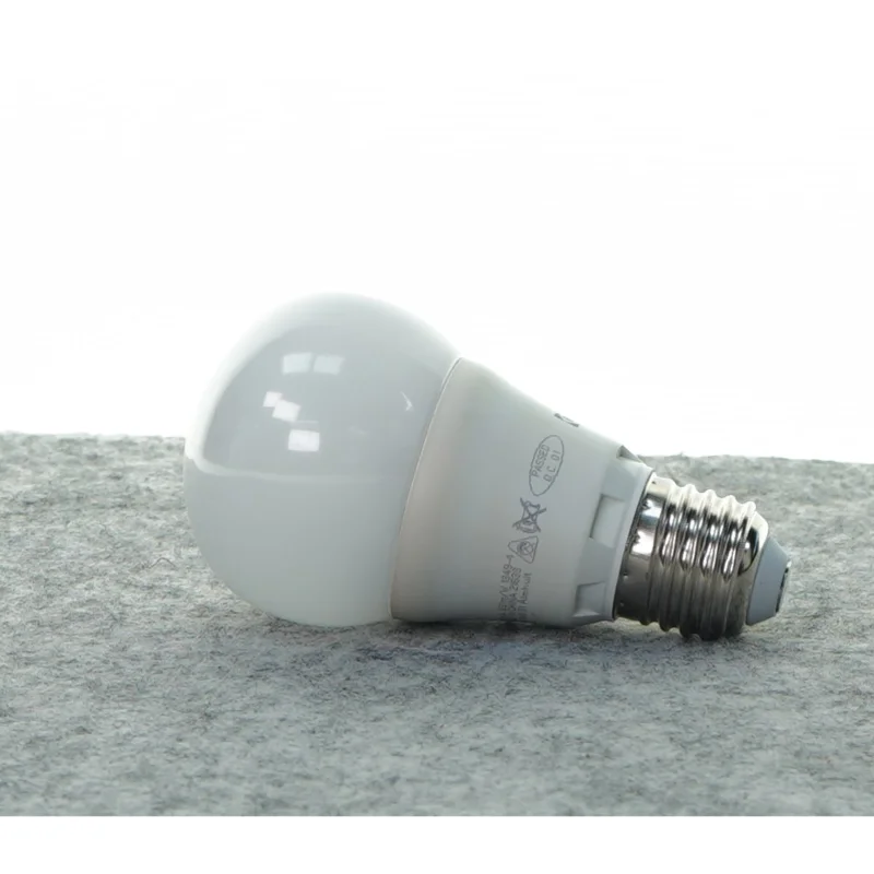 Led pære fra Ikea (str. 6 komma 3 w)