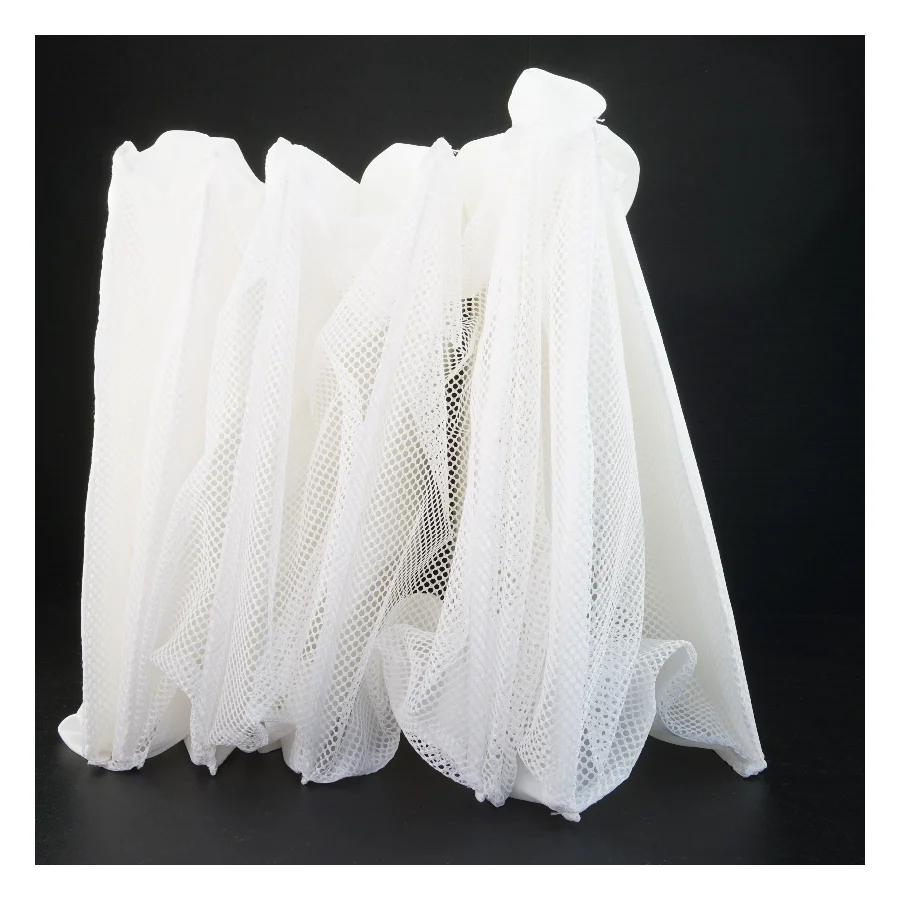 Hvidt tekstil opbevaringssystem til ophængning fra IKEA (str. 35 x 45 x 125 cm)