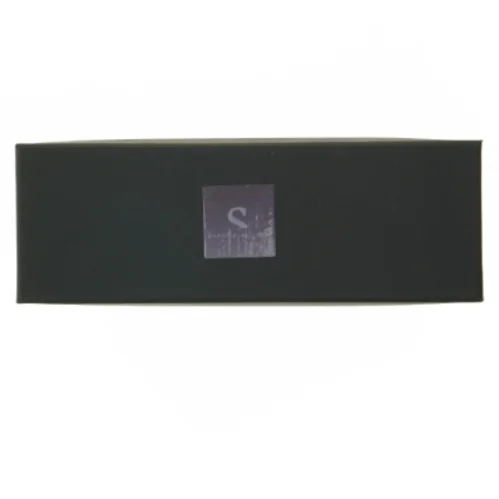 Æske med flotte dekorative sten fra Sannapåjorden (str. 26x9 cm)