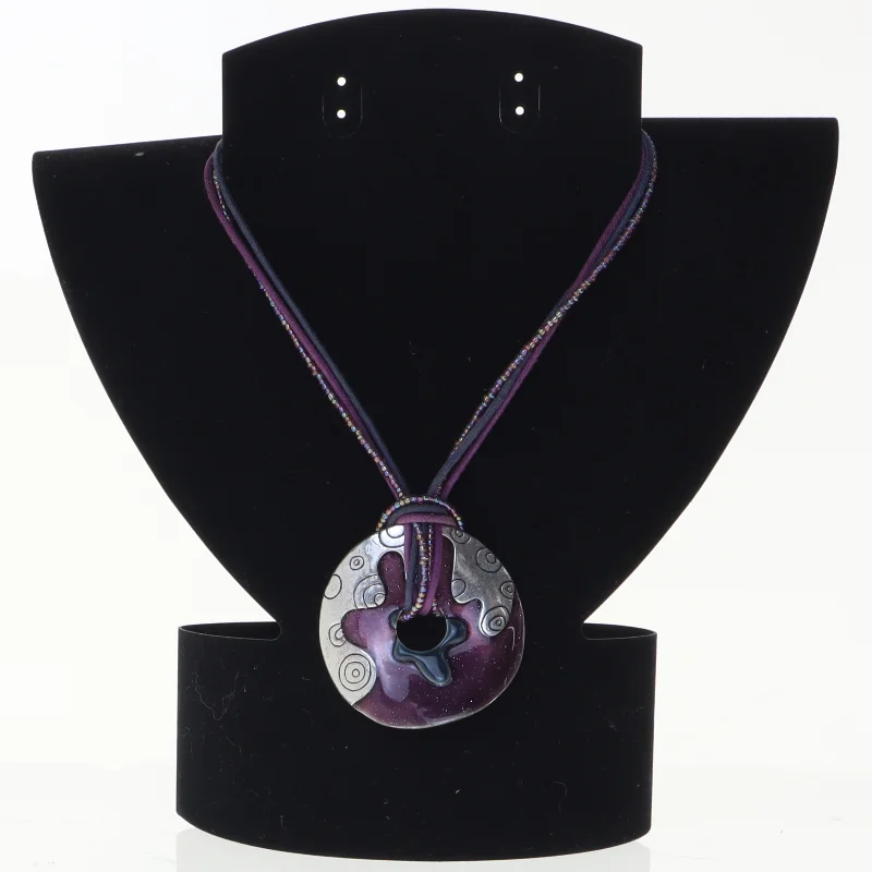 Halskæde med runde vedhæng (str. Kæde 44 cm smykke ø 5 cm)