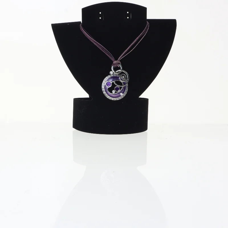 Damehalskæde med vedhæng (str. Kæde 50 cm smykke 4 x 6 cm)