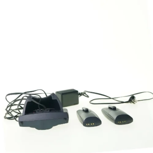 Telefon fra Ericsson (str. 14 x 5 cm)