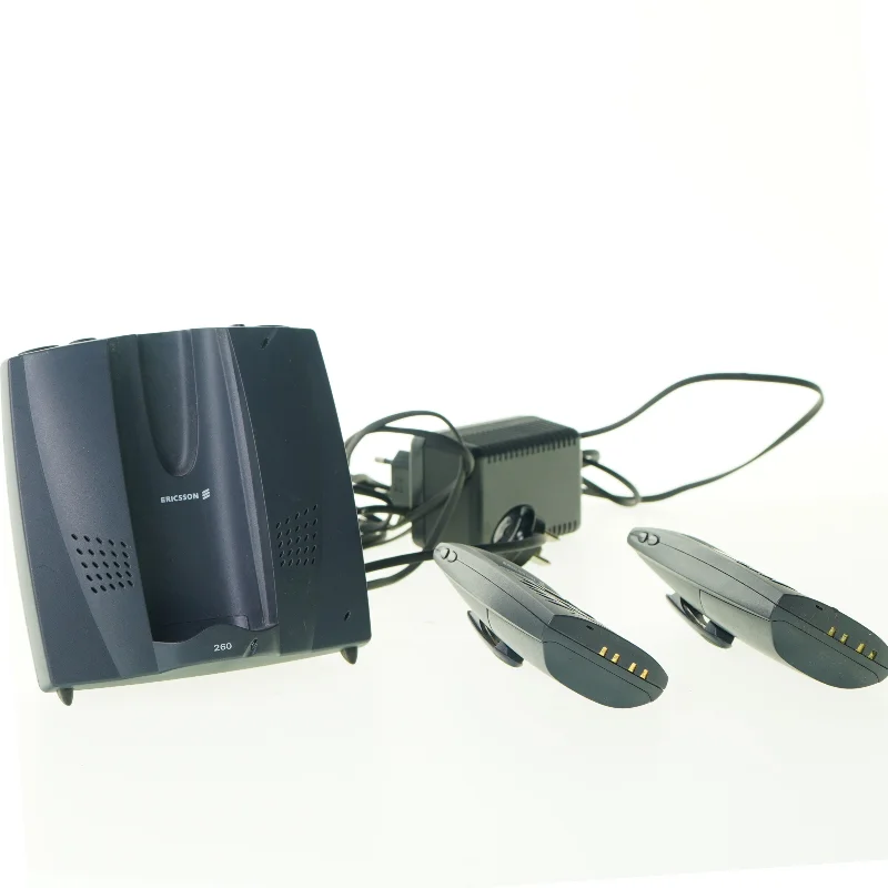 Telefon fra Ericsson (str. 14 x 5 cm)
