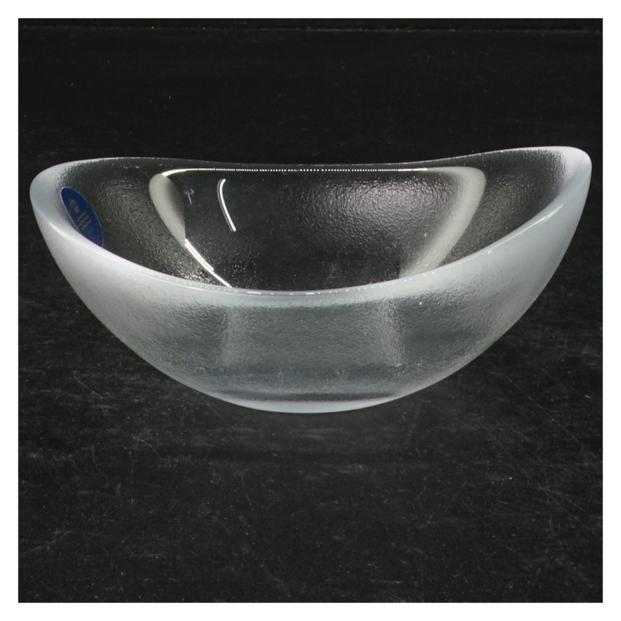 Glasskål fra Royal Copenhagen (str. Størrelsen er ikke angivet, men fadet ser større ud end en almindelig tallerken.)