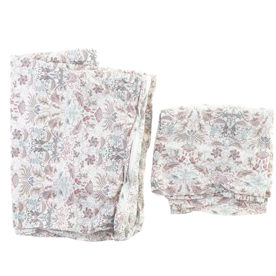 Baby sengesæt fra Floral Boheme (str. 70 x 100 cm og 40 x 45 cm)