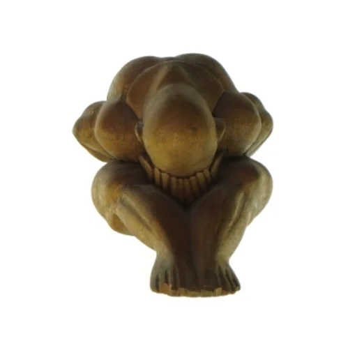Dekorativ figur i træ  (str. HB:12x14)