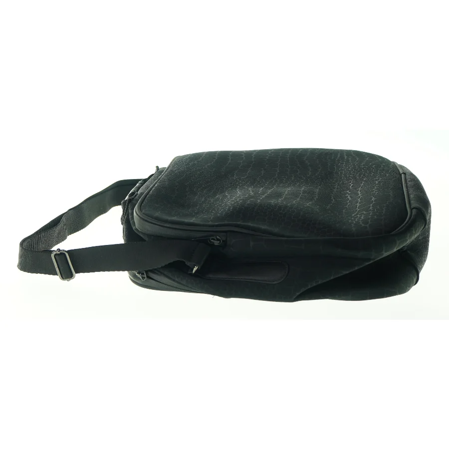 Computertaske  fra Adidas (str. LB:42x32cm)