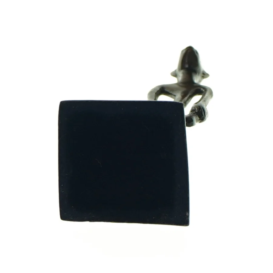 Dekorativ figur  (str. L:31)