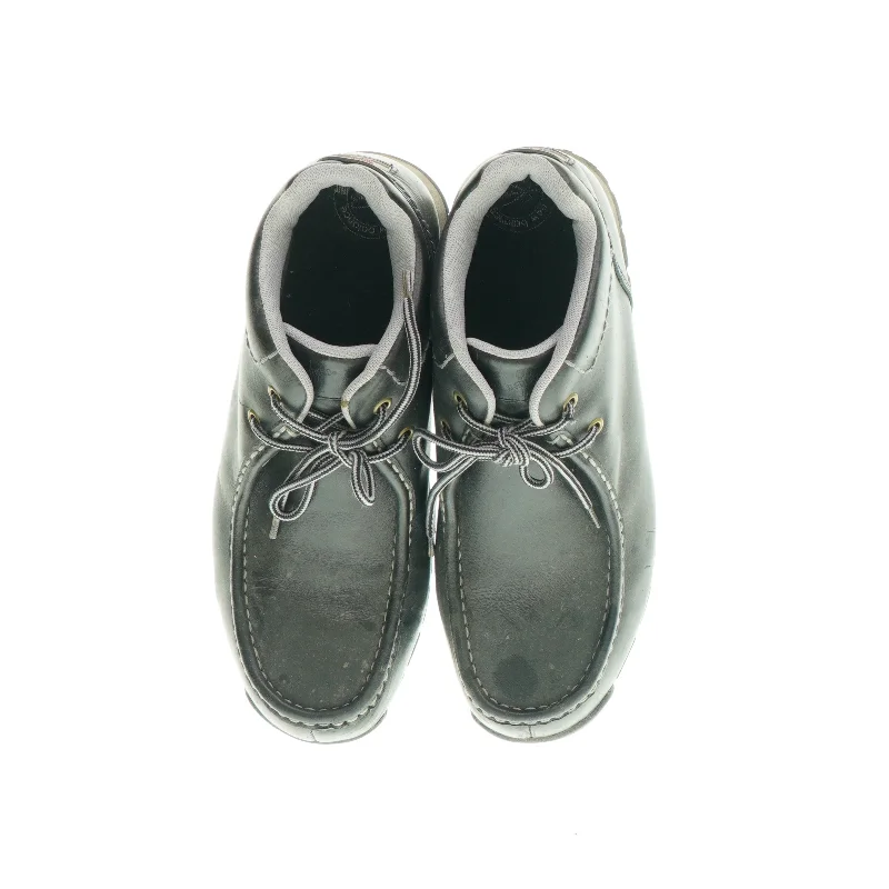 Sko fra Quiet (str. 46)