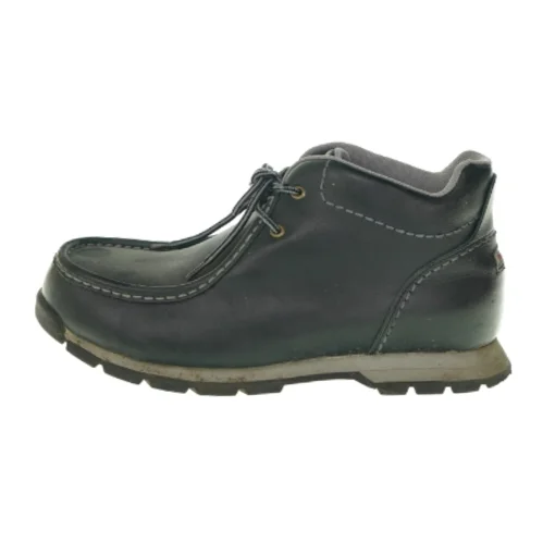 Sko fra Quiet (str. 46)