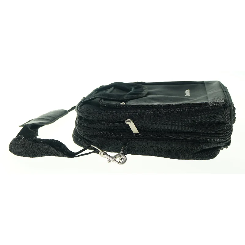 Computertaske med 3 forskellige rum og sidelommer fra Deloitte (str. LB:43x35cm)