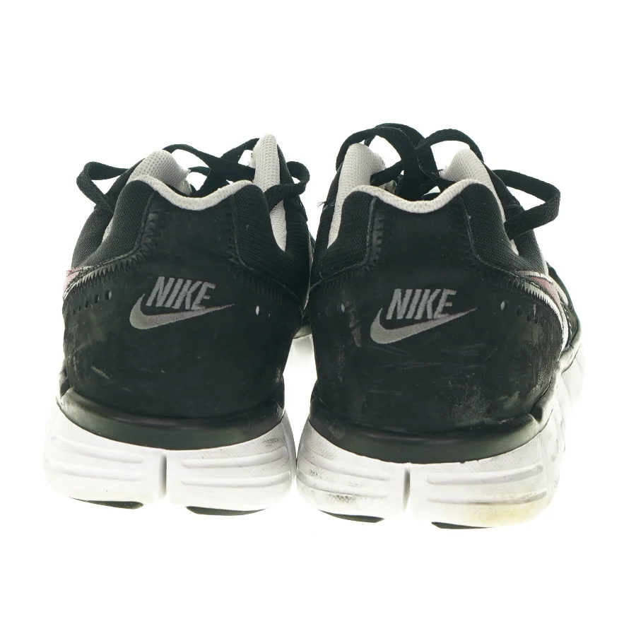 Sneakers fra Nike (str. 47,5)
