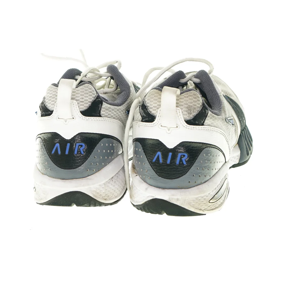 Sneakers fra Nike (str. 46)
