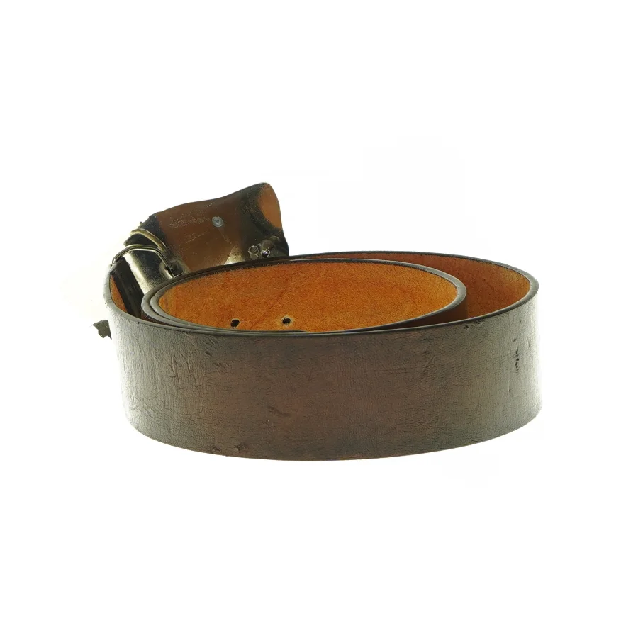Læder bælte (str. 95)