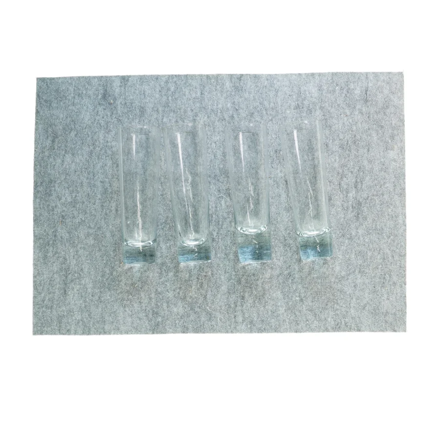 Glas (4 stk) (str. 21 x 7 cm)