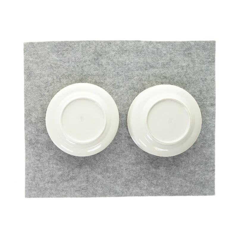 Tallerkner med mønster (12 stk.) fra Ukendt (str. Ø:16,5cm)