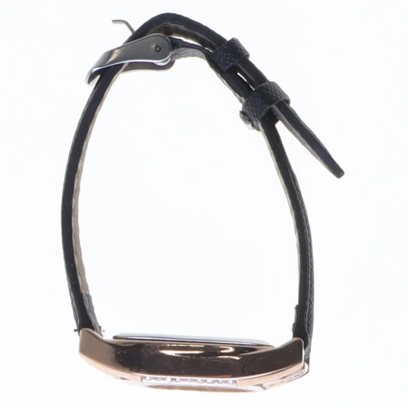 Ure m. kvadratisk urskive fra Luobos (str. 8x4 mm)