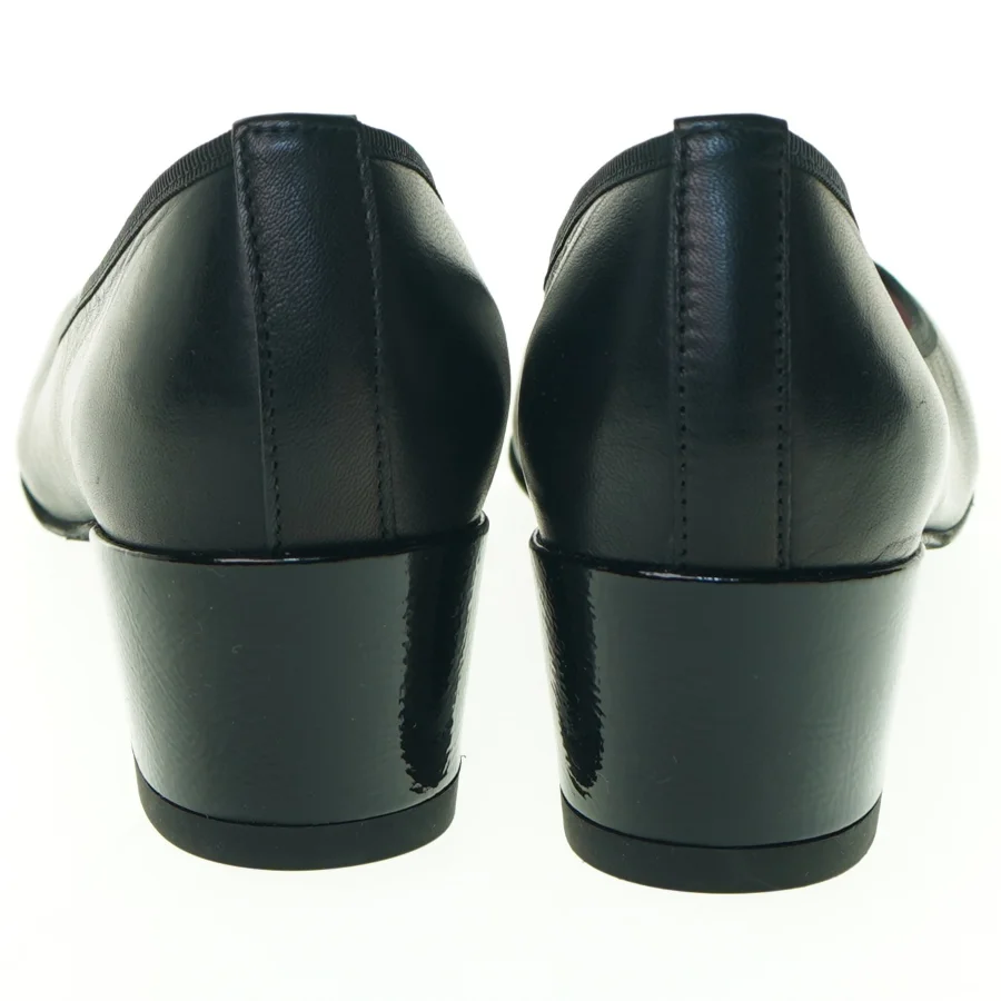 Sko fra Pretty Ballerinas (str. 37)