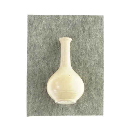 Vase med tynd åbning fra ukendt (str. HØ 15x9)
