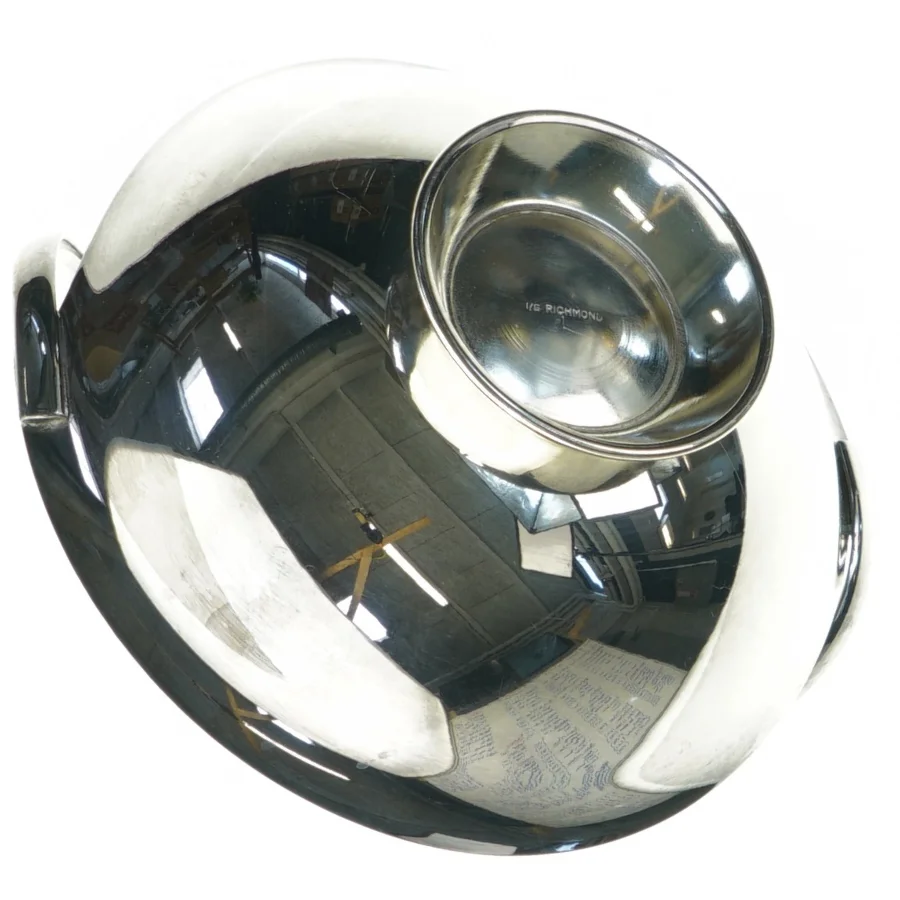 Sølvfarvet sukkerskål med håndtag fra I/S Richmond (str. 16 x 12 cm)