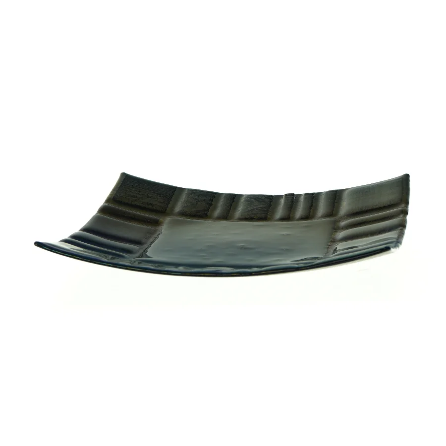 Dekorativt fad  (str. LB: 26,5x27cm)