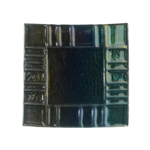 Dekorativt fad  (str. LB: 26,5x27cm)