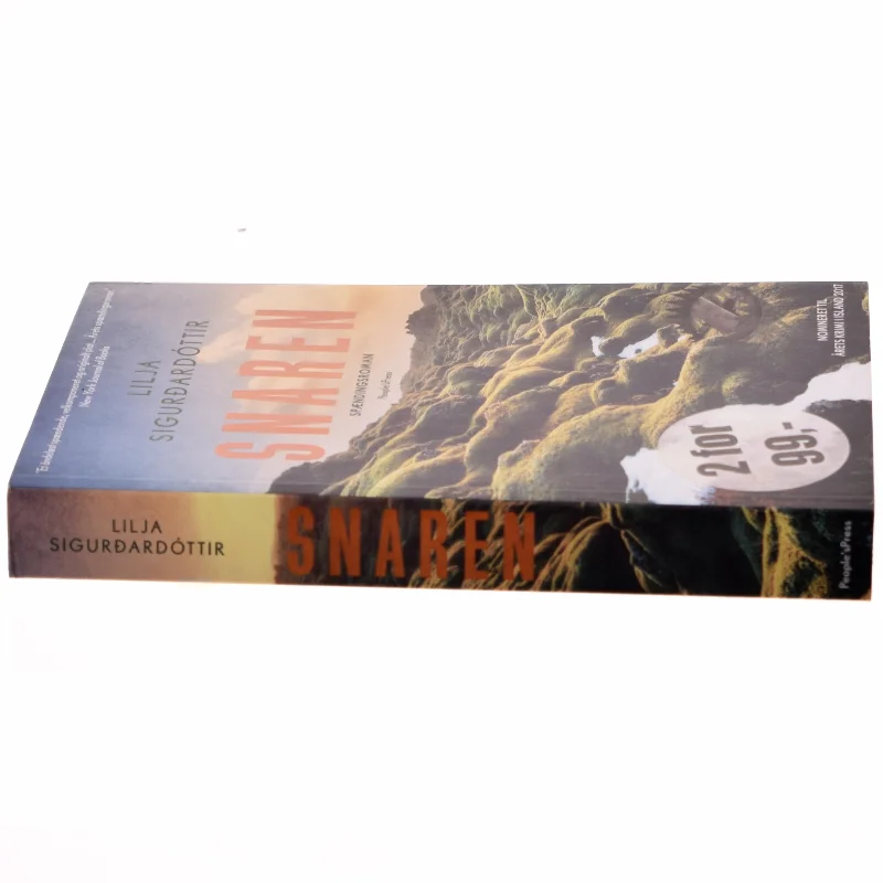 Snaren : spændingsroman af Lilja Sigurðardóttir (f. 1972) (Bog)
