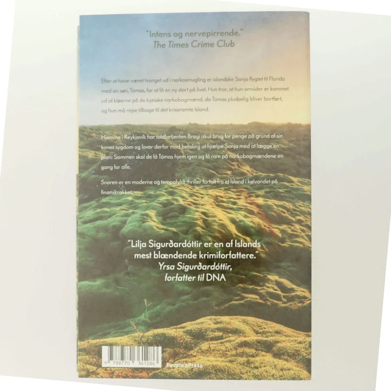 Snaren : spændingsroman af Lilja Sigurðardóttir (f. 1972) (Bog)