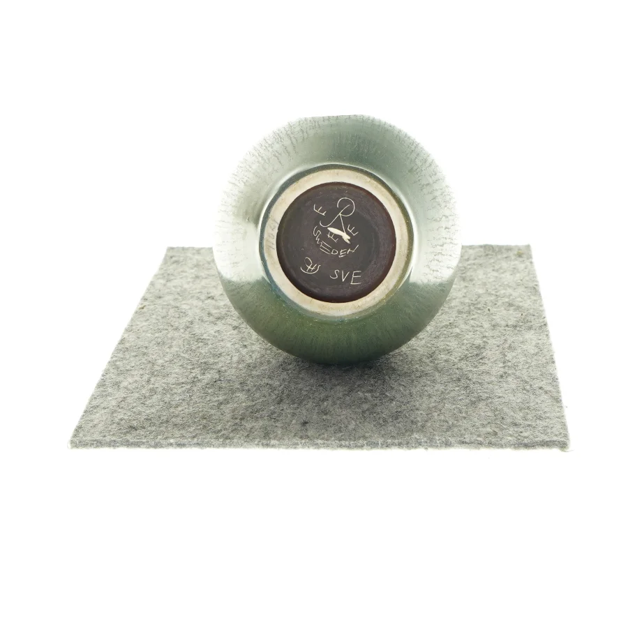 Vase med tynd hals (str. HØ: 20x10 cm)