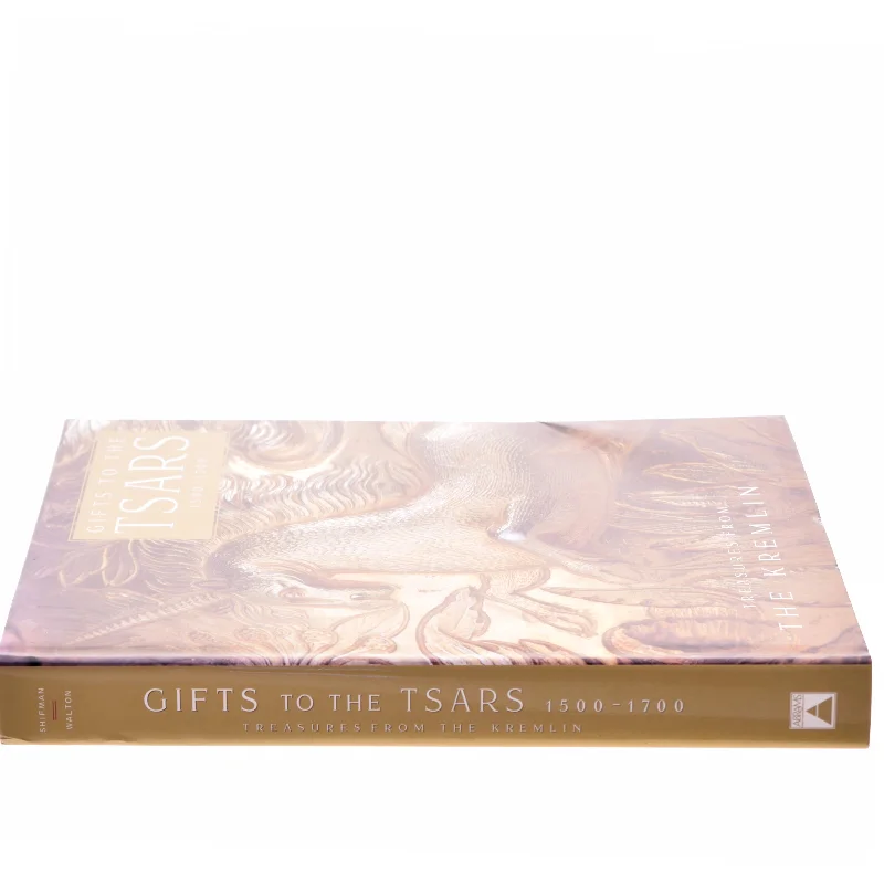 Gifts to the Tzars 1500-1700 af Barry Shifman, Guy Walton (Bog)
