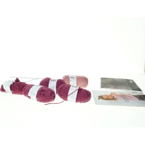 Strikke udstyr fra Debbie Bliss (str. 27 cm)
