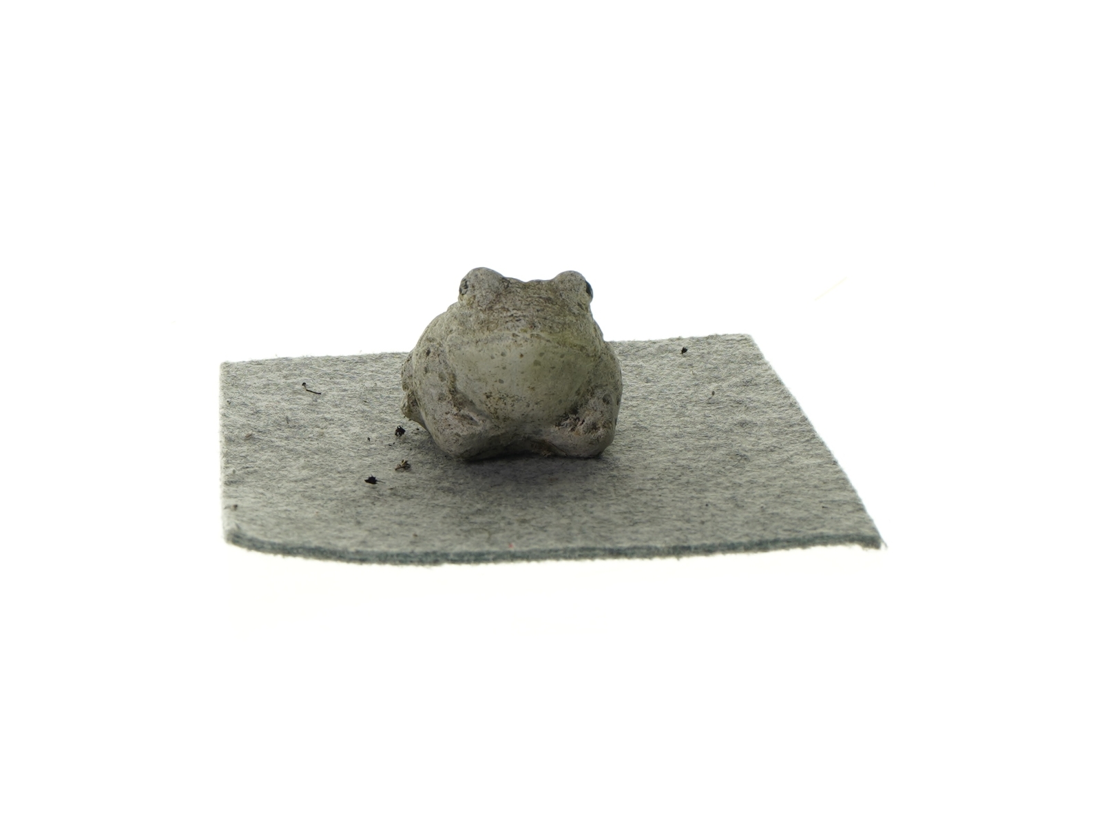 Dekorativ frøfigur fra Ukendt (str. LBH: 8x6x5cm)