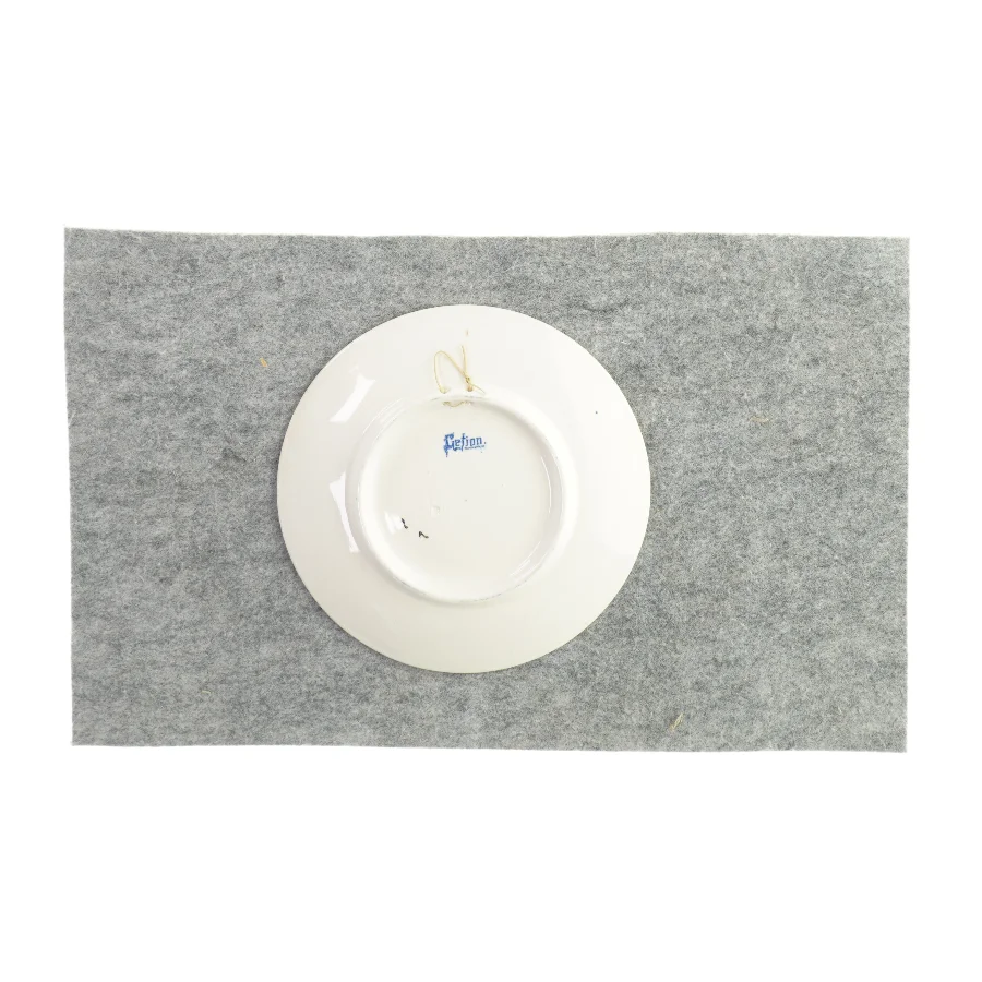 Tallerken med print  (str. Ø:20cm)