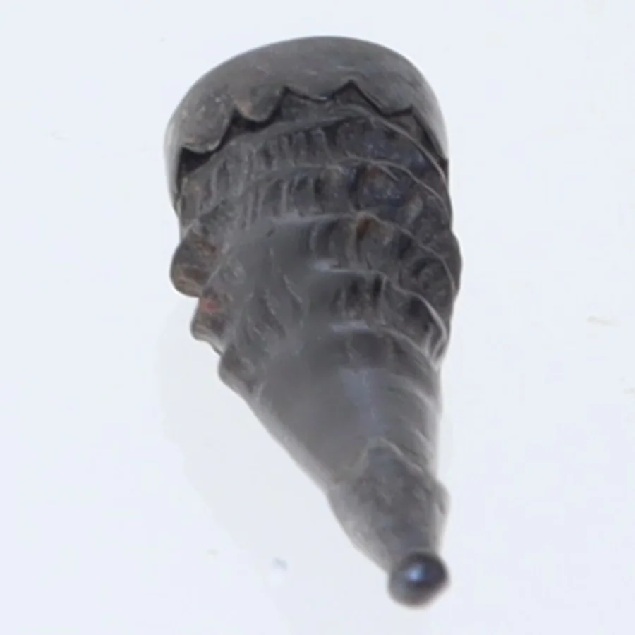 Lille hornformet vedhæng 5 cm (str. 5 cm)