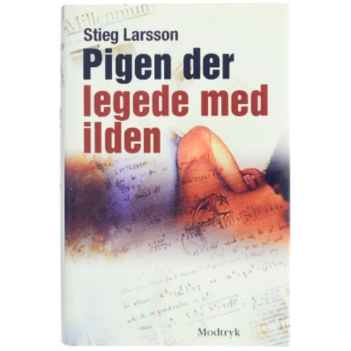 Pigen Der Legede Med Ilden af Larsson, Stieg (Bog)
