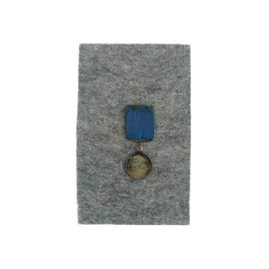 Broche fra 1942 (str. L: 7,5 cm)