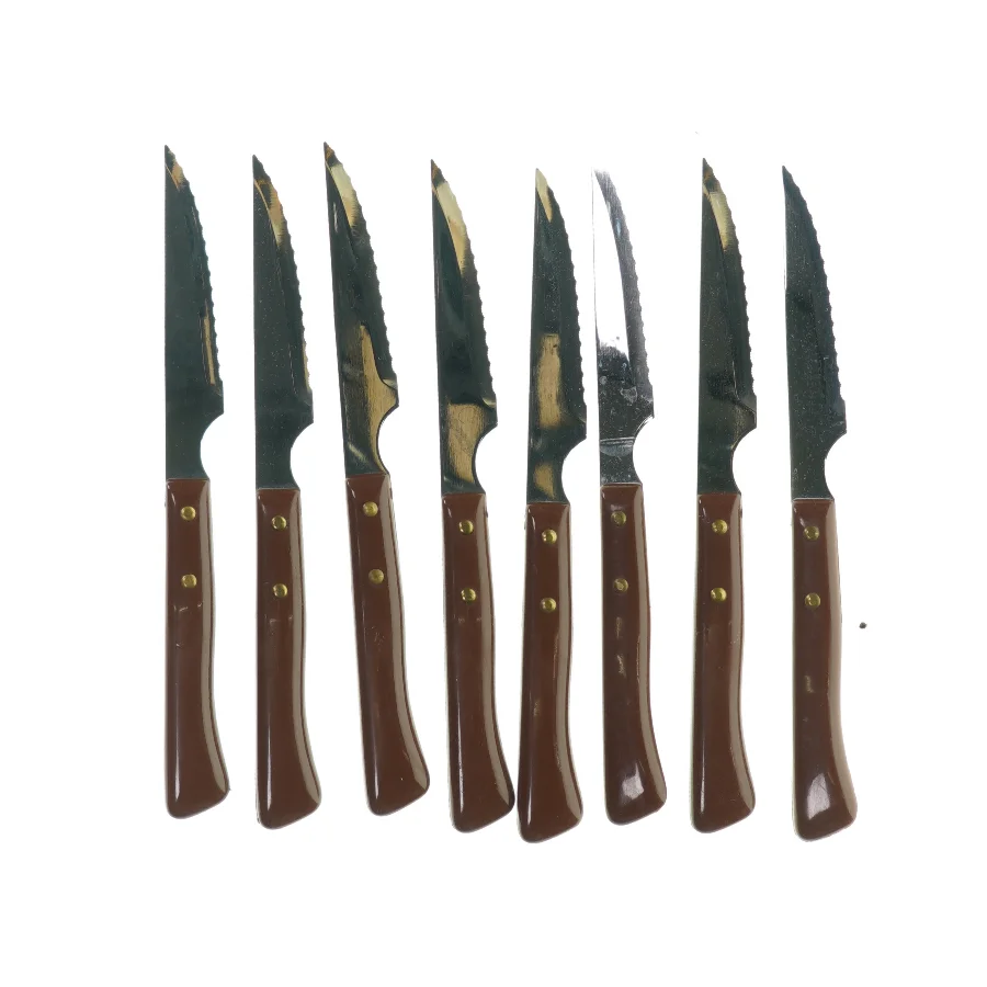 Knive (8 stk) fra ARVI (str. L: 22 cm)