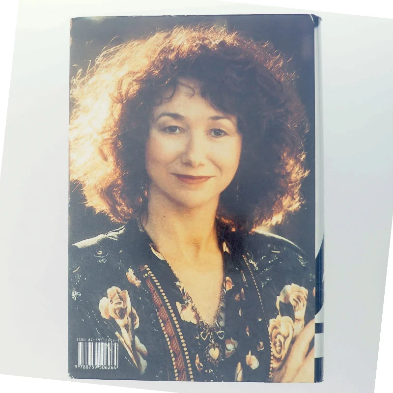 Kriminalroman 'I fjendens nærvær' af Elizabeth George fra Lindhardt og Ringhof