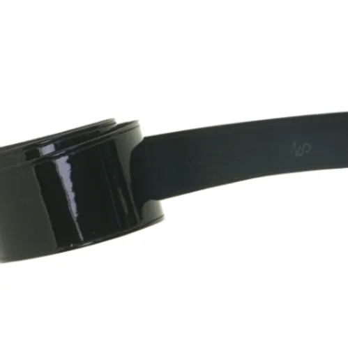 Sort lakbælte fra Kirsten Schjonning (str. 112 x 7 cm)